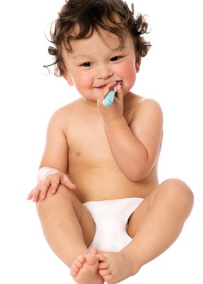 baby-brushing-teeth